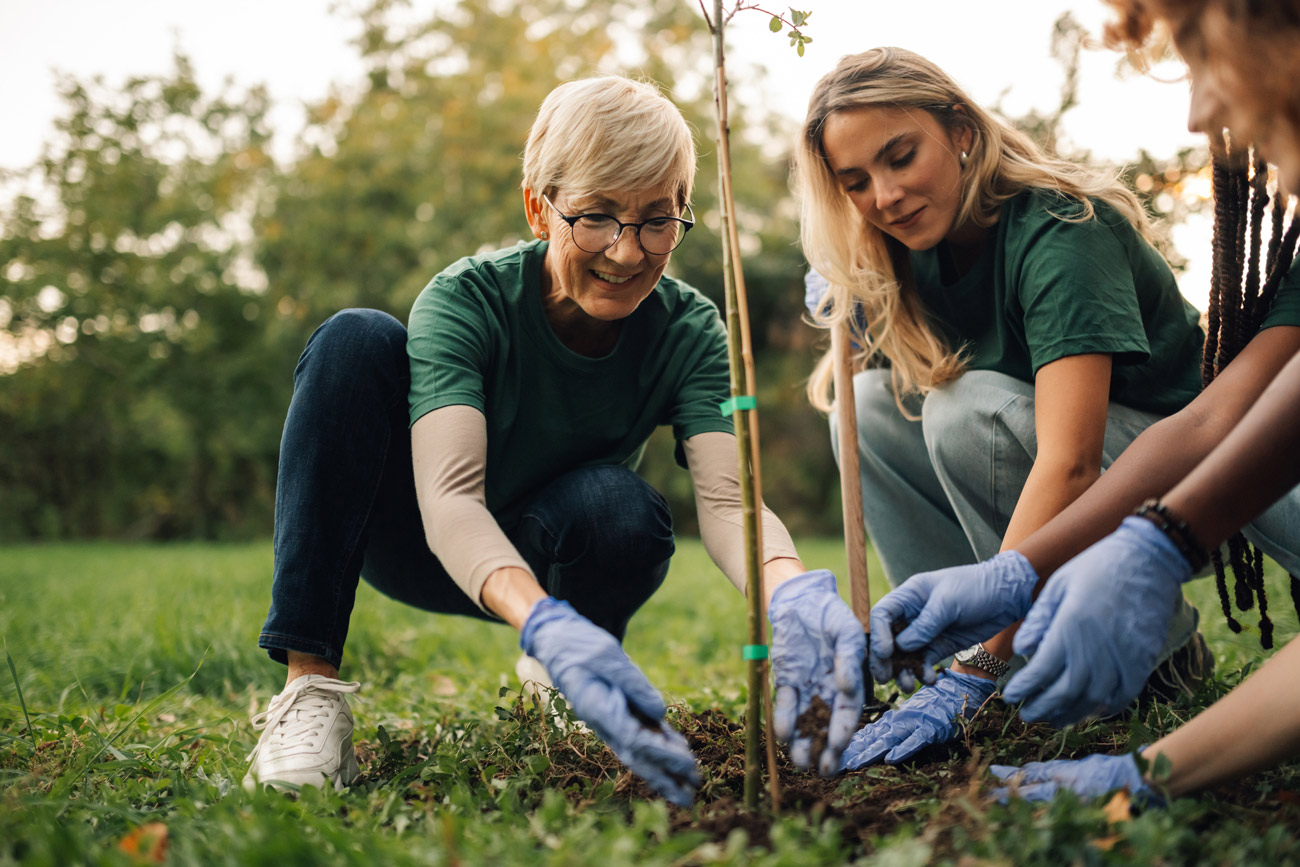 sustainability-01 Two women planting a tree
